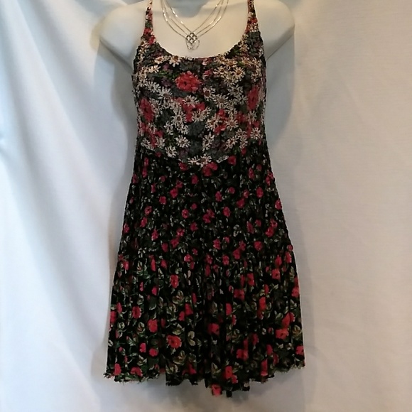 Free People Dresses & Skirts - NWOT! Super Cute Dress by Free People